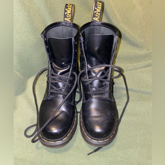 Dr Marten’s boots - Picture 2 of 5